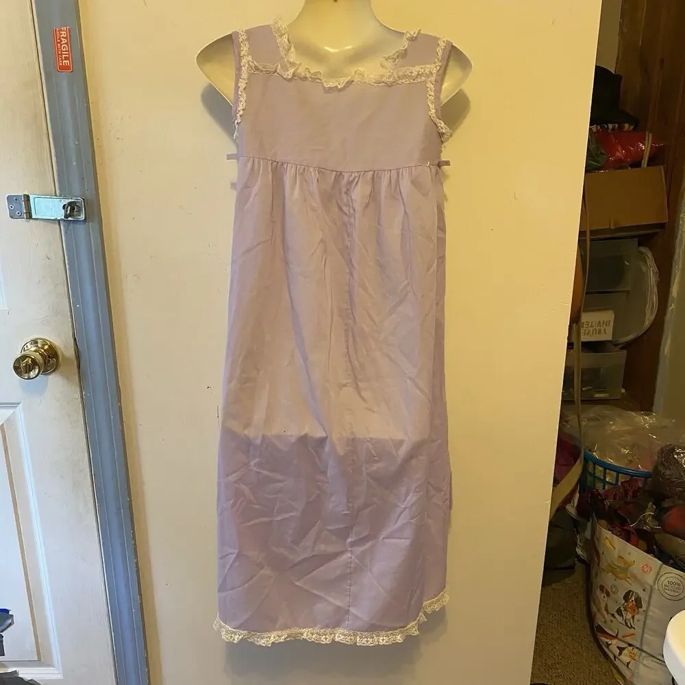 Girl's Vintage 70s USA Made Her Majesty Dress Purple LaceTrim Nightgown Size 7/8